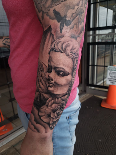 Tattoo Shop «Family Tradition Tattoo Company», reviews and photos, 6851 North Loop 1604 W, San Antonio, TX 78249, USA