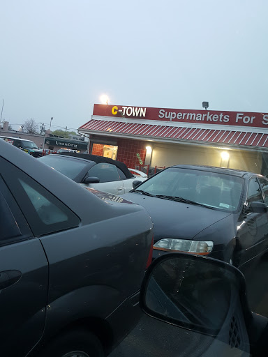 Grocery Store «C-Town Supermarkets», reviews and photos, 1662 New York Ave, Huntington Sta, NY 11746, USA