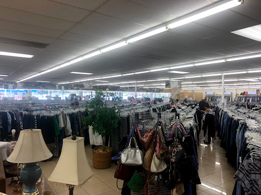 Thrift Store «The Salvation Army Family Store and Donation Center», reviews and photos