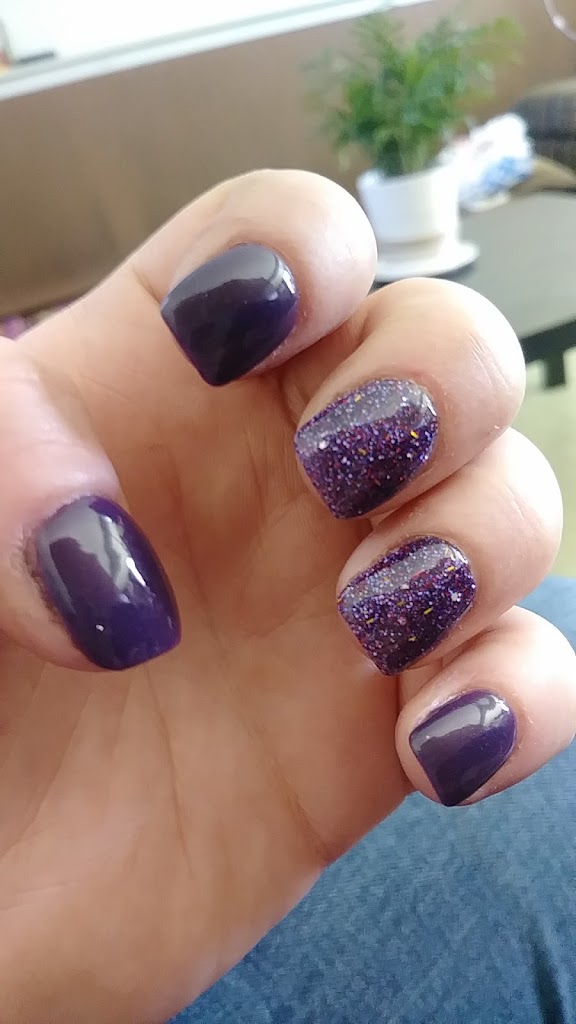 Lori Nail Salon and Spa 11757