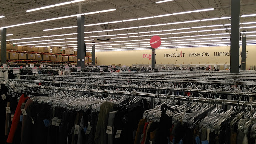 Discount Store «Discount Fashion Warehouse Northland», reviews and photos, 2727 Northland Plaza Dr, Columbus, OH 43231, USA