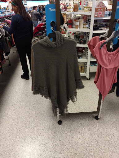 Shopping Mall «Vacaville Commons Shopping Center», reviews and photos, 2098 Harbison Dr, Vacaville, CA 95687, USA