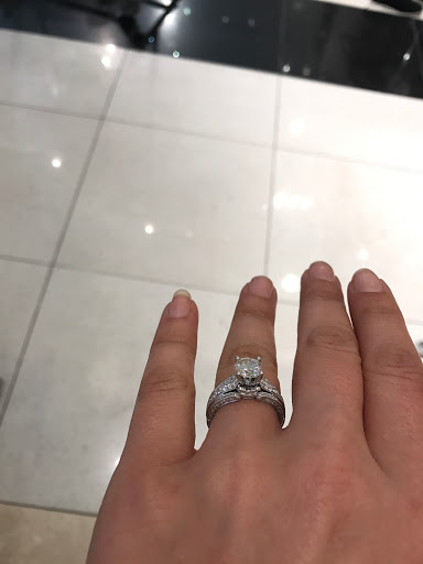 Jewelry Store «International Diamond Center», reviews and photos, 3696 Ulmerton Rd, Clearwater, FL 33762, USA