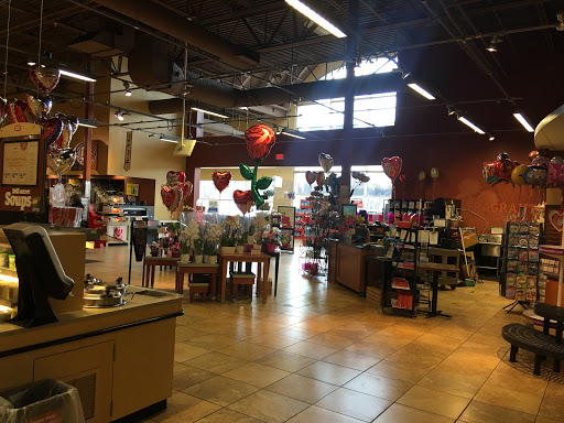 Supermarket «Giant Eagle Supermarket», reviews and photos, 9901 Mountain View Dr, West Mifflin, PA 15122, USA