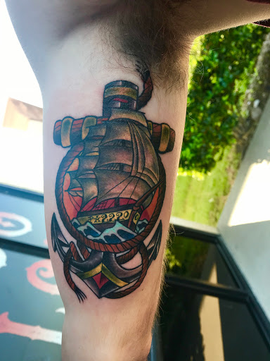 Body Piercing Shop «Scarlets Web Tattoo Boutique», reviews and photos, 6330 Spencer Hwy, Pasadena, TX 77505, USA