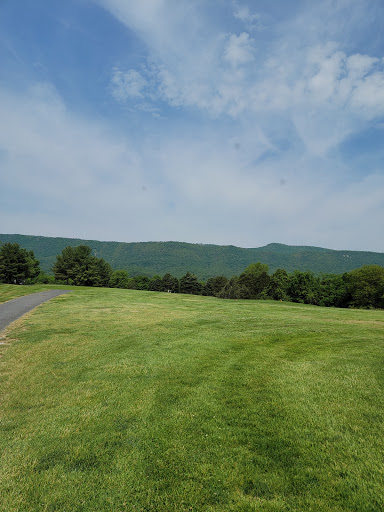 Golf Course «Caverns Country Club Resort», reviews and photos, 910 T.C. Northcott Blvd, Luray, VA 22835, USA