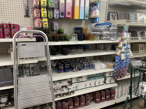 Dollar Store «Dollar Tree», reviews and photos, 100 Granite St, Quincy, MA 02169, USA