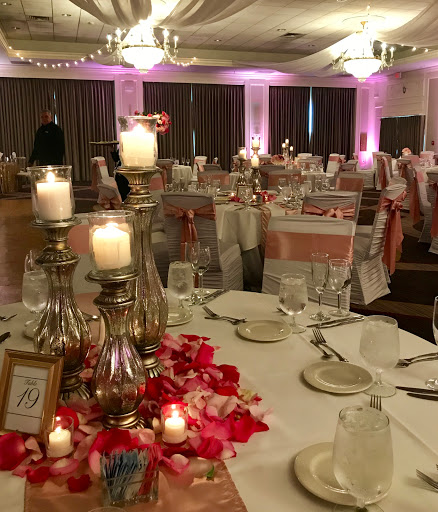 Florist «Stems Florist», reviews and photos, 210 St Francois St, Florissant, MO 63031, USA