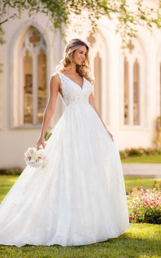 Bridal Shop «Laura Jacobs Bridal», reviews and photos, 9903 Gulf Coast Main St #142, Fort Myers, FL 33913, USA