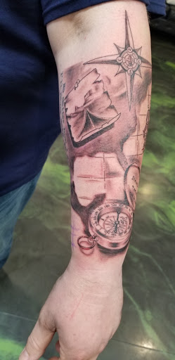 Explore small japanese tattoo ideas, creative tattoo ideas in Crossville, available at Inkt tattoo shop