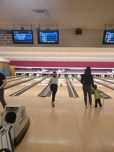 Bowling Alley «Colonial Lanes», reviews and photos, 2253 Old Hwy 218 S, Iowa City, IA 52246, USA