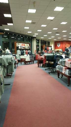 Book Store «University of Pennsylvania Bookstore», reviews and photos, 3601 Walnut St, Philadelphia, PA 19104, USA