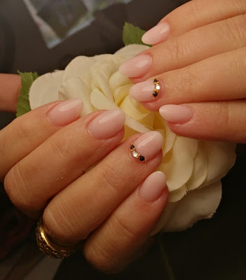 Amé s'ongles à Laval