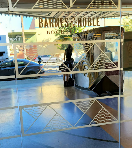 Book Store «Bookstar», reviews and photos, 12136 Ventura Blvd, Studio City, CA 91604, USA