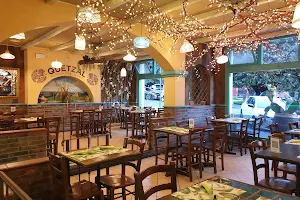 Quetzal Cafe' image