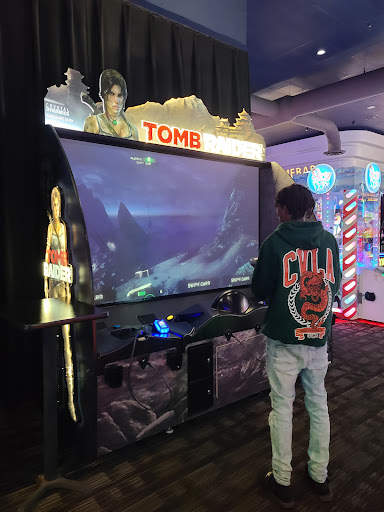 Sports Bar «Dave & Busters», reviews and photos