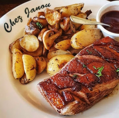 Chez Janou à Paris