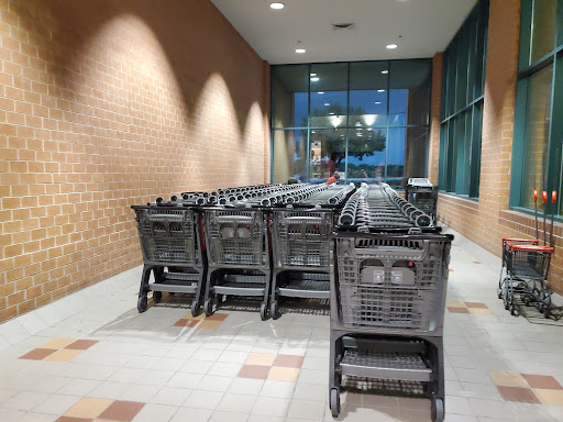 Grocery Store «Schnucks», reviews and photos, 9540 Watson Rd, St Louis, MO 63126, USA