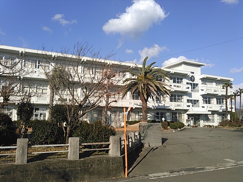 阿波市立土成中学校 徳島県阿波市土成町吉田一本松の二 中学校 学校 塾 グルコミ