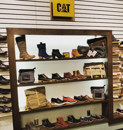 Shoe Store «SHU Global Footwear», reviews and photos, 867 Grand Ave, St Paul, MN 55105, USA