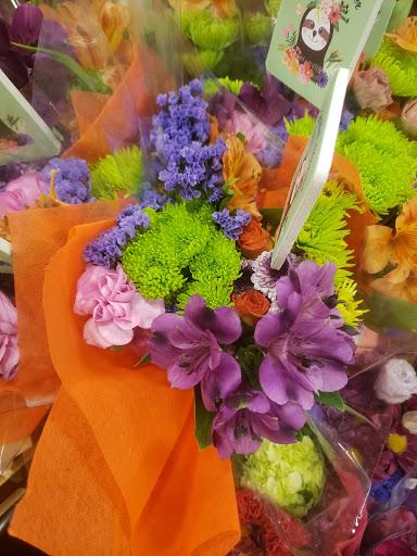 Grocery Store «Safeway», reviews and photos, 138 W Ellendale Ave, Dallas, OR 97338, USA