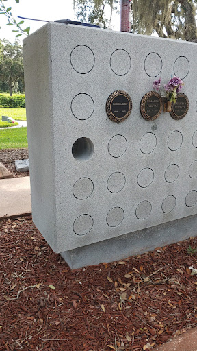 Memorial Park «Grace Memorial Gardens & Funeral Home», reviews and photos, 16931 US-19, Hudson, FL 34667, USA