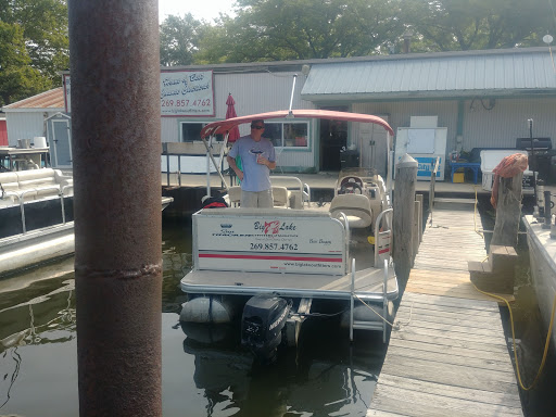 Bicycle Rental Service «Big Lake Outfitters of Saugatuck», reviews and photos, 640 Water St, Saugatuck, MI 49453, USA