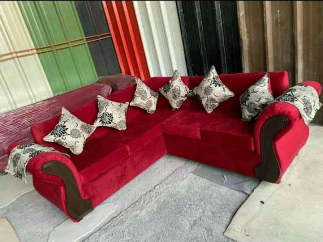 Mueblería y Tapicería El Rayo - Tienda de muebles