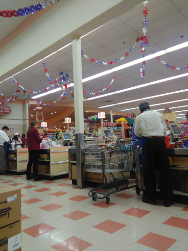 Grocery Store «Market Basket», reviews and photos, 310 Mishawum Rd, Woburn, MA 01801, USA