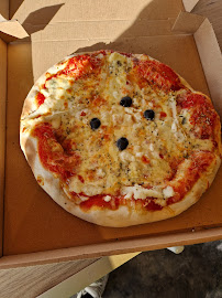 Plats et boissons du Pizzas à emporter Ama'Pizz à Bayonne - n°2