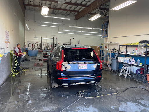 White Oaks Auto Body image