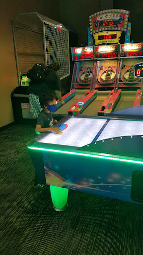 Recreation Center «Park Lanes Family Entertainment Center», reviews and photos, 6360 SE Alexander St, Hillsboro, OR 97123, USA