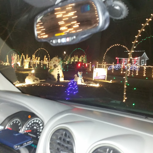 Tourist Attraction «Chads Winter Wonderland», reviews and photos, 791 Old Laguardo Rd E, Lebanon, TN 37087, USA