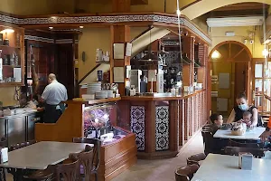 Taberna Coloniales image