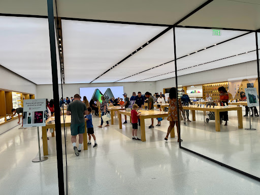 Computer Store «Apple Annapolis», reviews and photos, 1735 Annapolis Mall Rd, Annapolis, MD 21401, USA