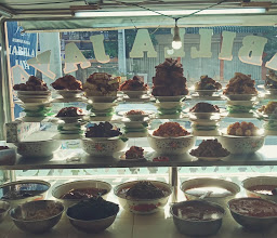 Rumah Makan Puri Nikmat photo
