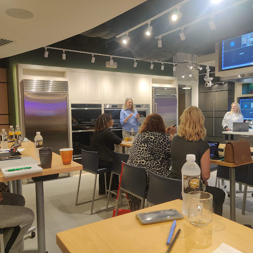 Appliance Store «Sub-Zero and Wolf Showroom Dallas», reviews and photos, 3707 Lemmon Ave, Dallas, TX 75219, USA