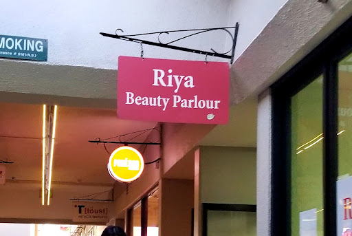 Riya Beauty Parlor