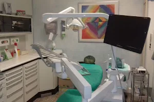 Cma Dental Service image