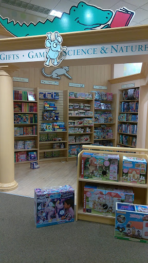Book Store «Barnes & Noble», reviews and photos, 451 E Altamonte Dr, Altamonte Springs, FL 32701, USA