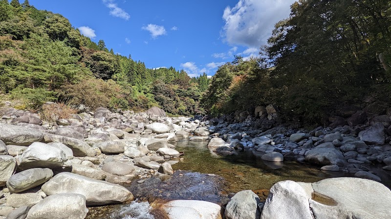 坂東太郎岩