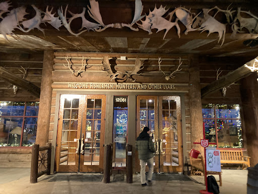 Sporting Goods Store «Bass Pro Shops», reviews and photos