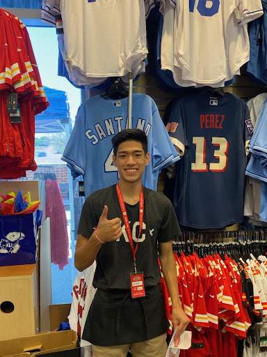 Sportswear Store «Rally House Boardwalk», reviews and photos, 8650 N Boardwalk Ave, Kansas City, MO 64154, USA