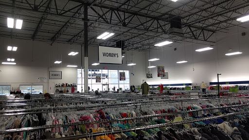 Thrift Store «Goodwill Retail Store of Chesterfield – The Valley», reviews and photos, 17355 Edison Ave, Chesterfield, MO 63005, USA
