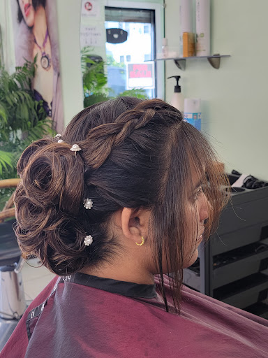 Beauty Salon «Creations Beauty Salon», reviews and photos, 4021 Washington St, Roslindale, MA 02131, USA