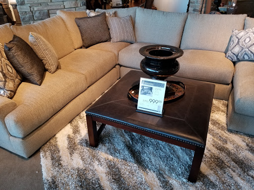 Furniture Store «Rooms To Go & Rooms To Go Kids Furniture Store - Montgomery», reviews and photos, 6810 Eastchase Pkwy Suite A, Montgomery, AL 36117, USA