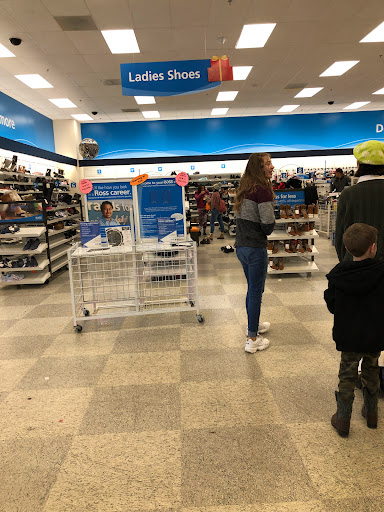 Clothing Store «Ross Dress for Less», reviews and photos, 11840 W 95th St, Overland Park, KS 66214, USA