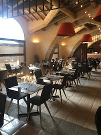 Atmosphère du Restaurant français Le Restaurant de Fontfroide à Narbonne - n°20