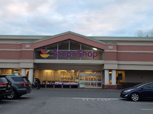 Grocery Store «Stop & Shop», reviews and photos, 400 Demarest Ave, Closter, NJ 07624, USA