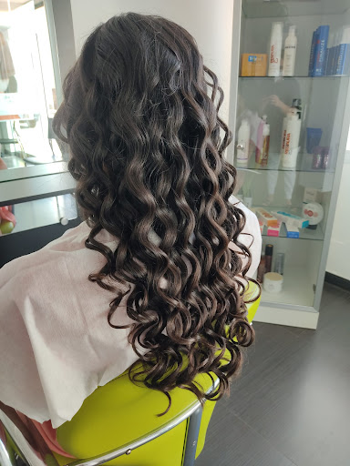 Peluquería INNAF en las Cabañuelas, Almería